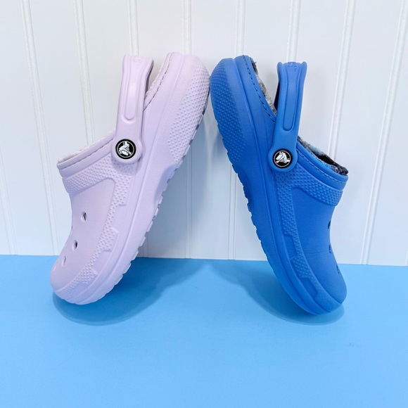 2 Pairs Crocs Classic Lined Women Clogs Size 7 - Picture 16 of 16